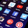 Facebook social media responsabilità contenuti